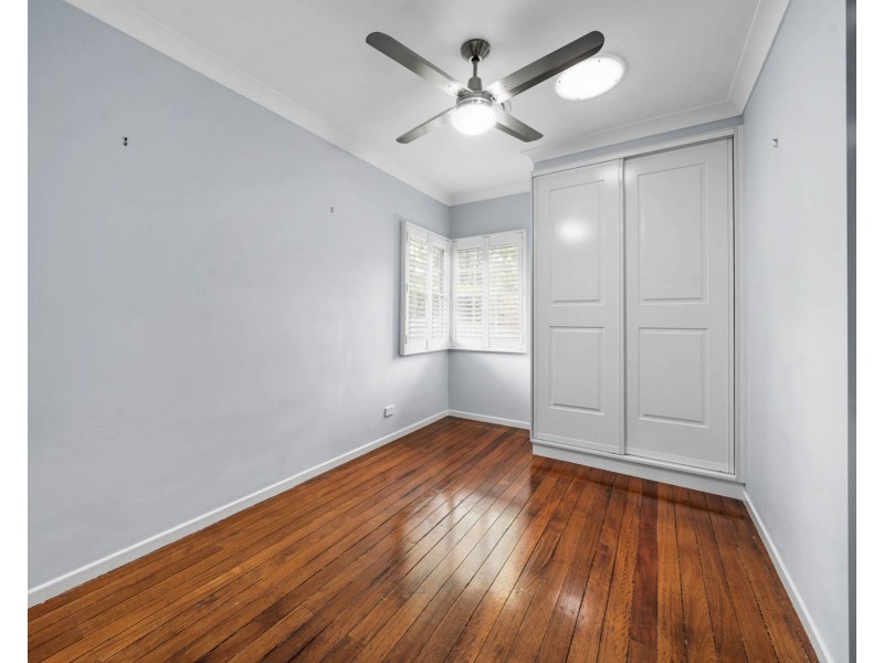 186 Rowbotham Street, Middle Ridge QLD 4350