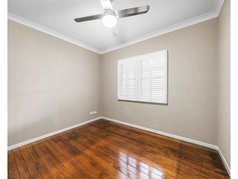 186 Rowbotham Street, Middle Ridge QLD 4350