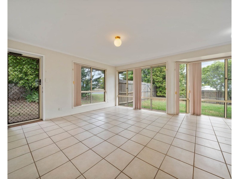 5 Honeysuckle Drive, Glenvale QLD 4350