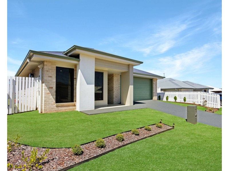 18 Kaufman Avenue, Highfields QLD 4352