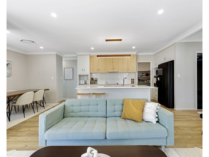 18 Kaufman Avenue, Highfields QLD 4352