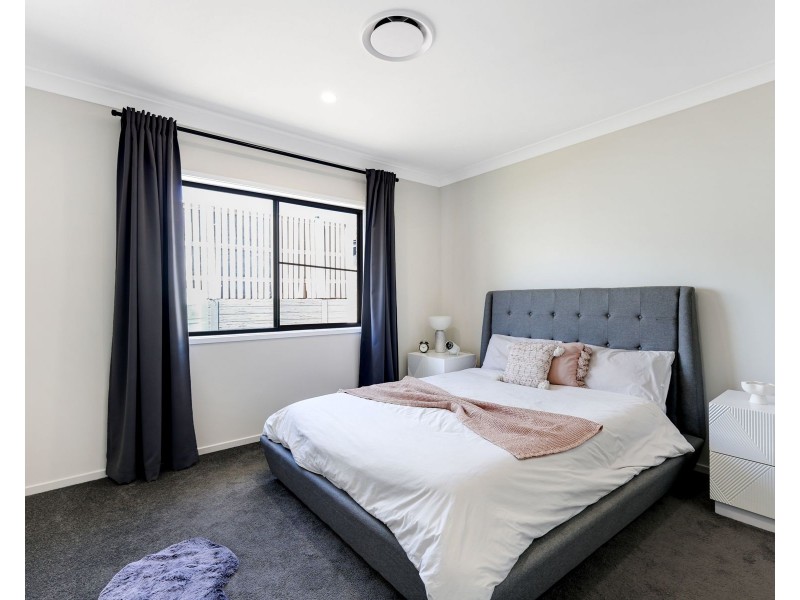 18 Kaufman Avenue, Highfields QLD 4352