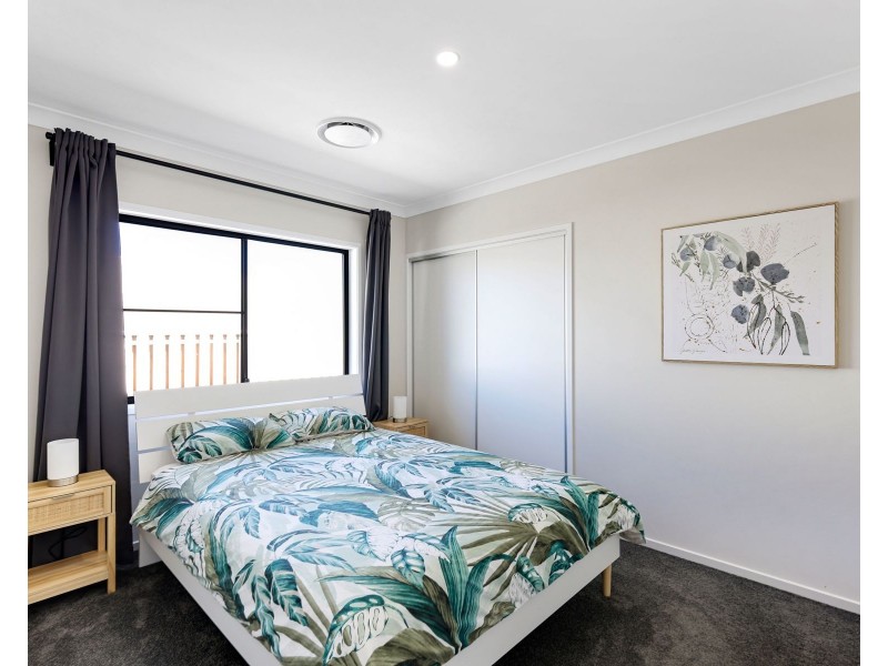 18 Kaufman Avenue, Highfields QLD 4352