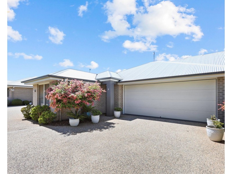 2/459 Bridge Street, Wilsonton QLD 4350