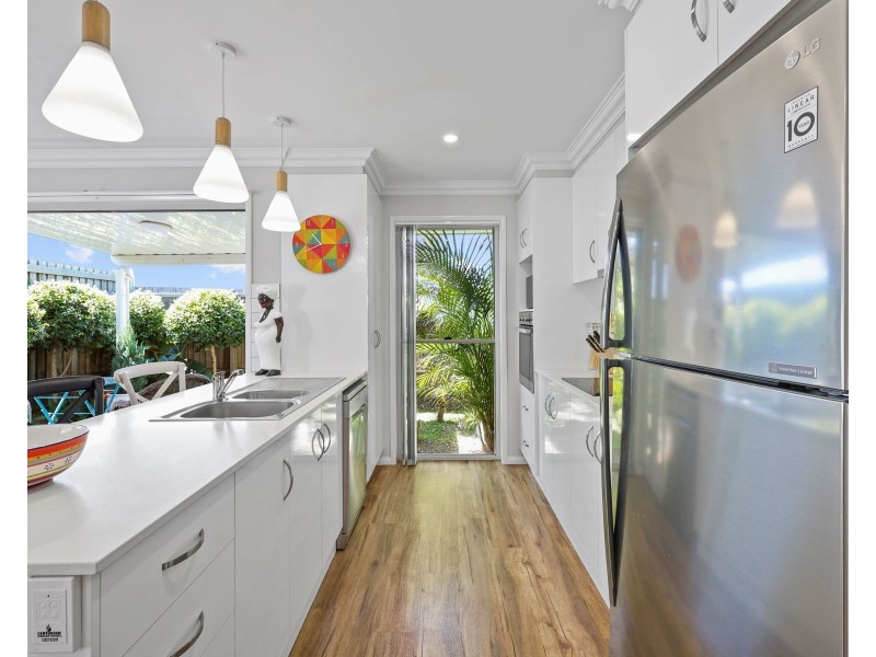2/459 Bridge Street, Wilsonton QLD 4350