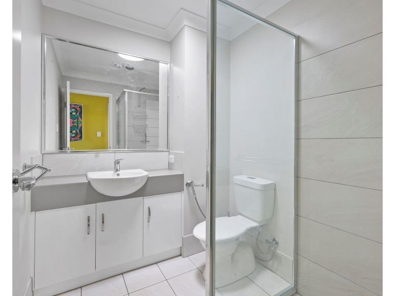 2/459 Bridge Street, Wilsonton QLD 4350