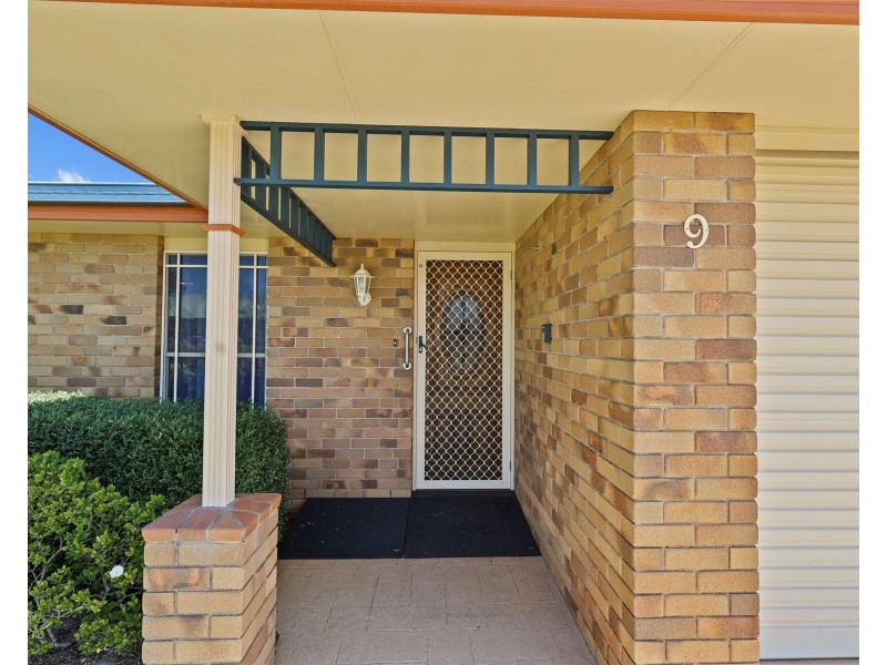 9 Gerbera Court, Middle Ridge QLD 4350