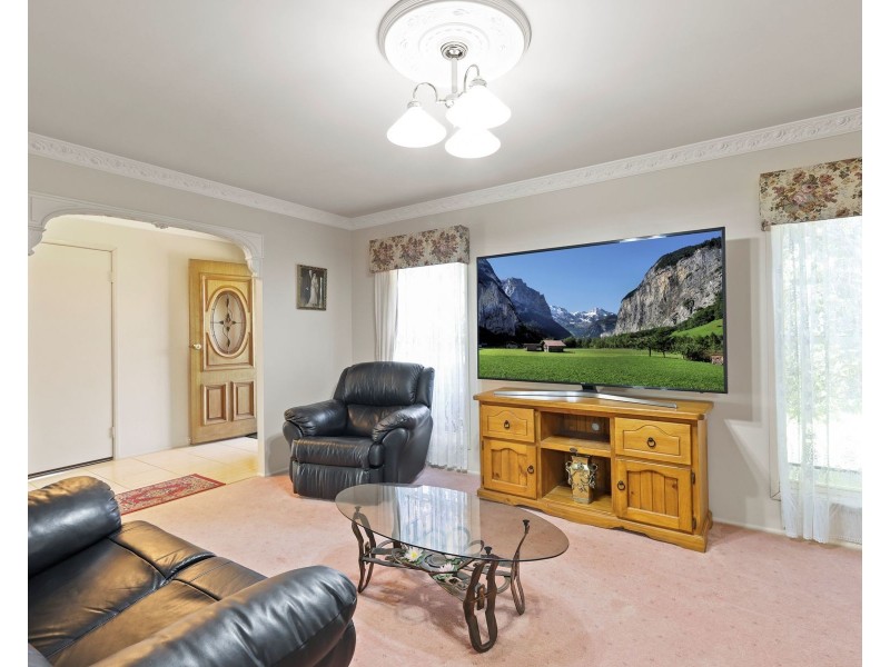 9 Gerbera Court, Middle Ridge QLD 4350