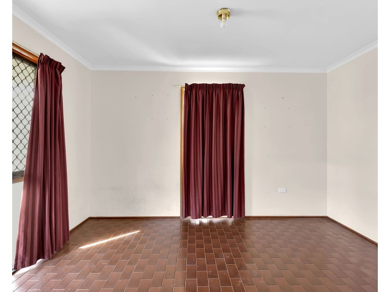 4 Renmano Court, Wilsonton Heights QLD 4350