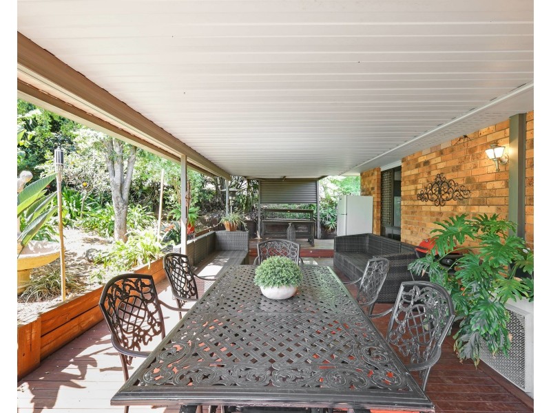 25 Blue Gum Drive, Newtown QLD 4350