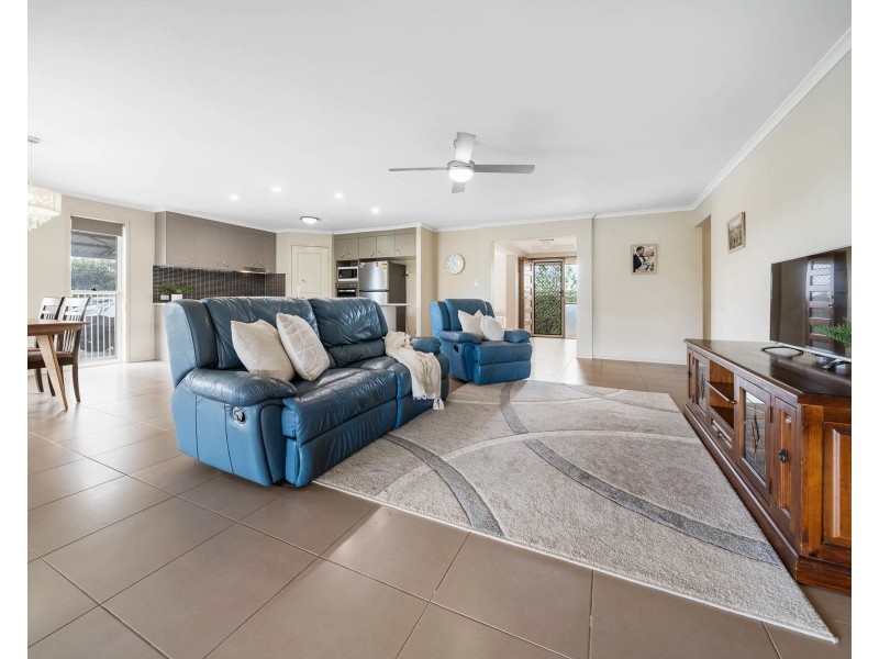 22 Curlew Street, Meringandan West QLD 4352