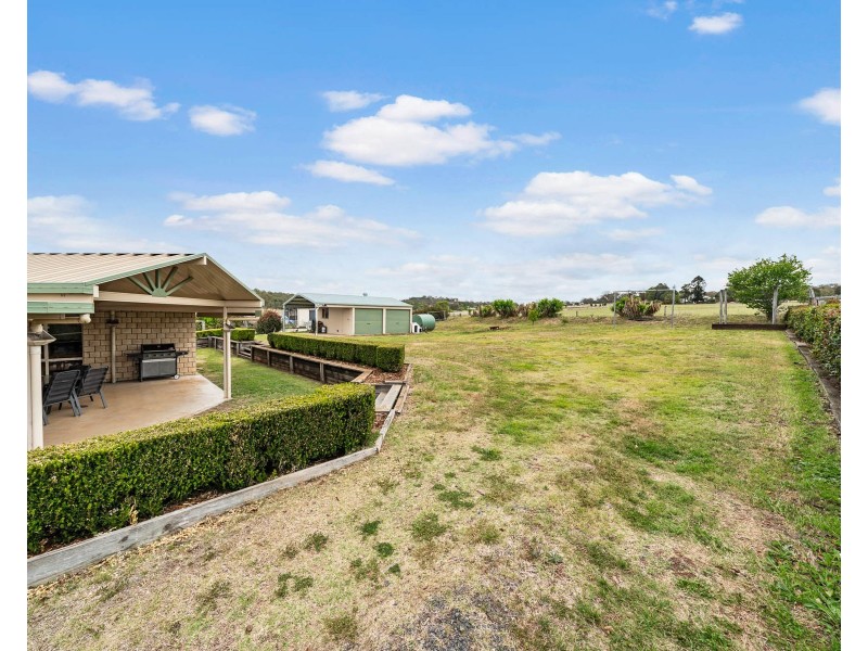 22 Curlew Street, Meringandan West QLD 4352