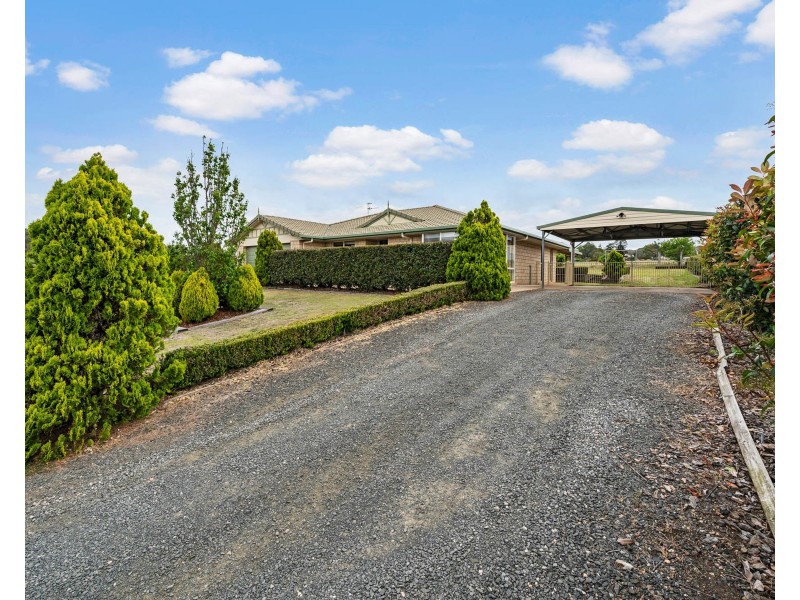 22 Curlew Street, Meringandan West QLD 4352