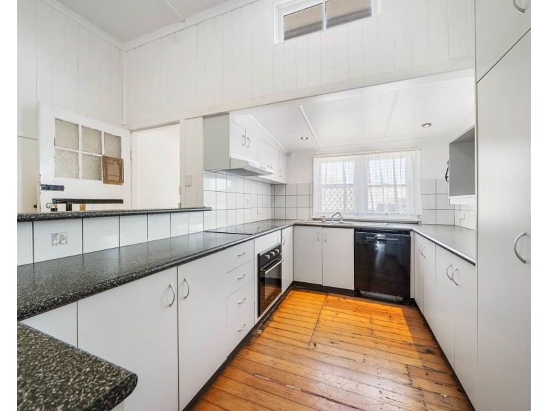 72 James Street, Rangeville QLD 4350