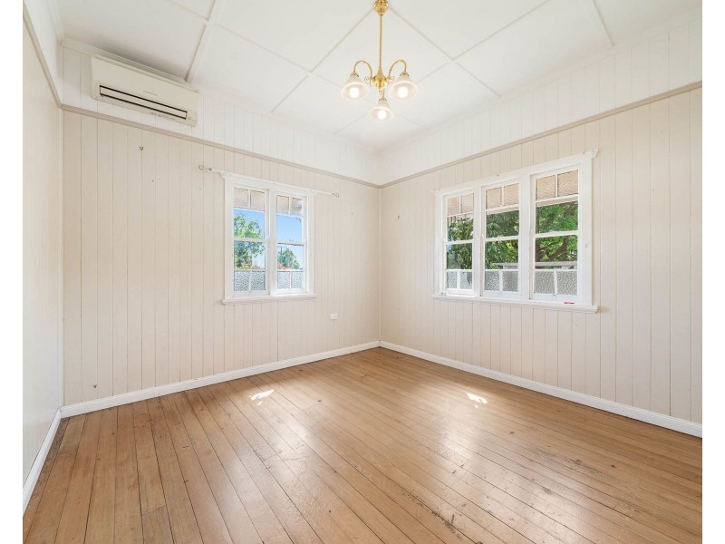 72 James Street, Rangeville QLD 4350