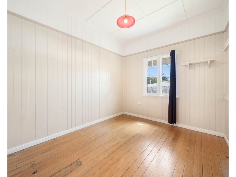 72 James Street, Rangeville QLD 4350