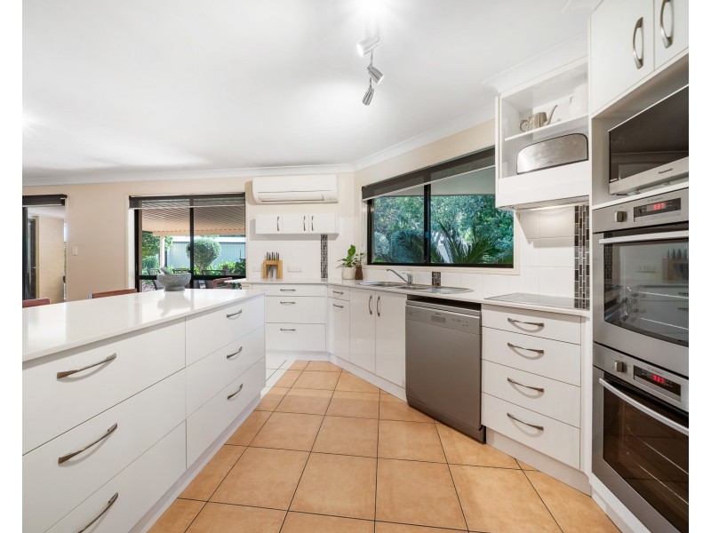 15 Westfield Drive, Westbrook QLD 4350