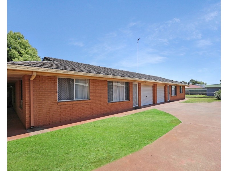 79 Anzac Avenue, Newtown QLD 4350