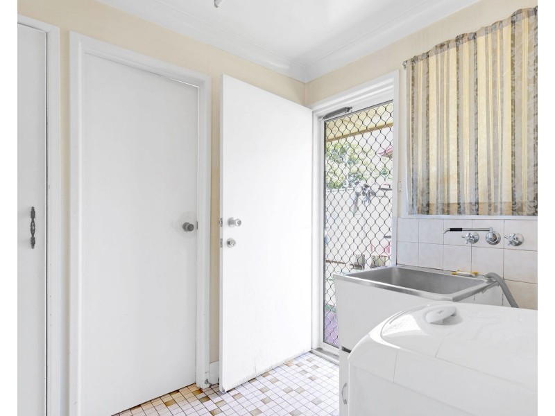79 Anzac Avenue, Newtown QLD 4350