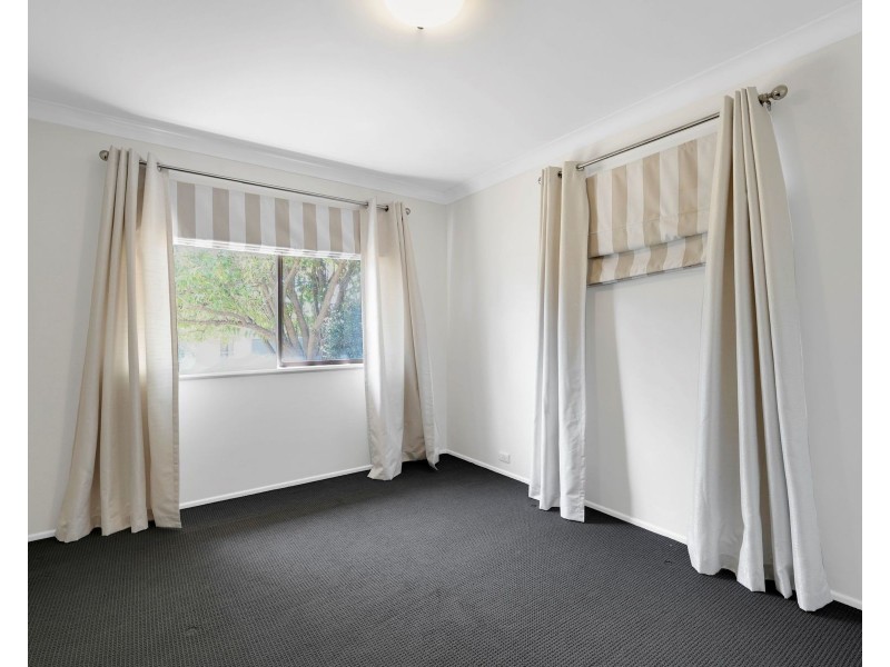 10 Regent Street, Darling Heights QLD 4350