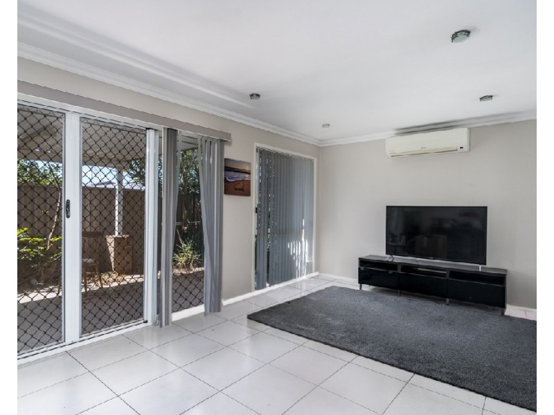 2/2 Beh Street, Harristown QLD 4350