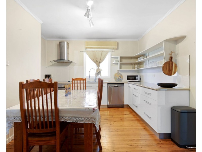 172 Long Street, South Toowoomba QLD 4350