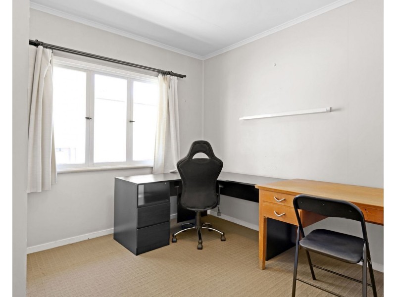 172 Long Street, South Toowoomba QLD 4350