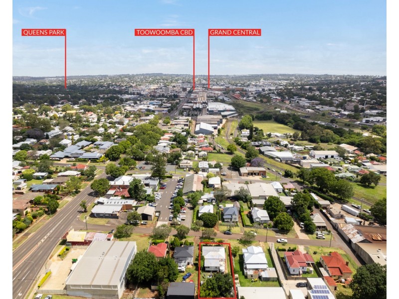 5 Kelfield Street, North Toowoomba QLD 4350