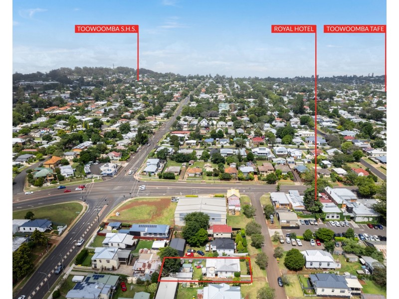 5 Kelfield Street, North Toowoomba QLD 4350
