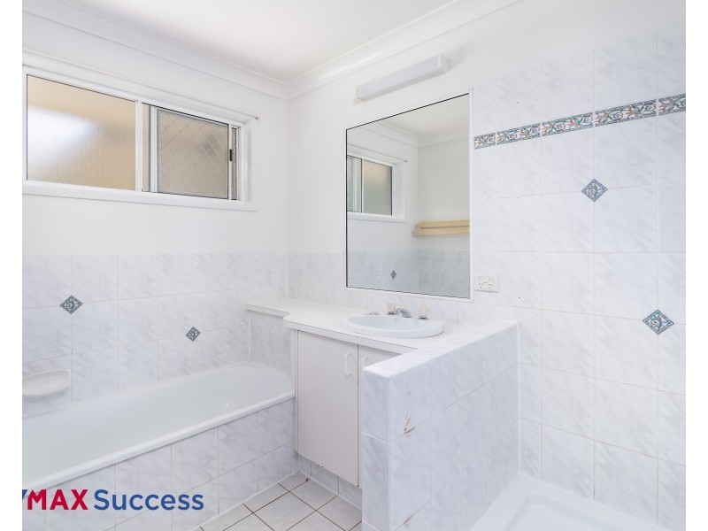 111 Glenvale Road, Newtown QLD 4350