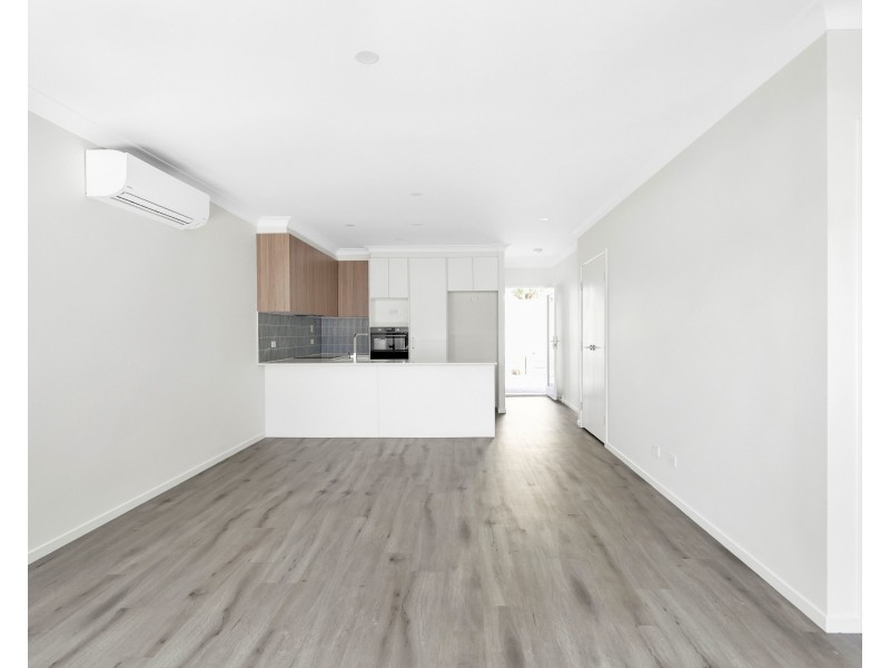 3/5 Noll Street, Kearneys Spring QLD 4350