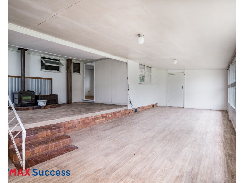 37 Prosser Street, Rockville QLD 4350