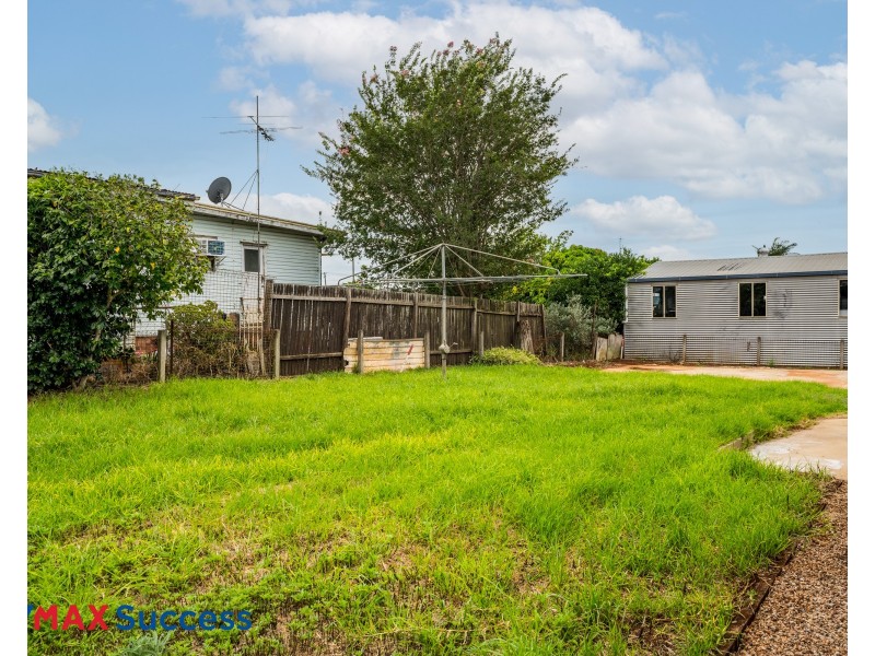 37 Prosser Street, Rockville QLD 4350