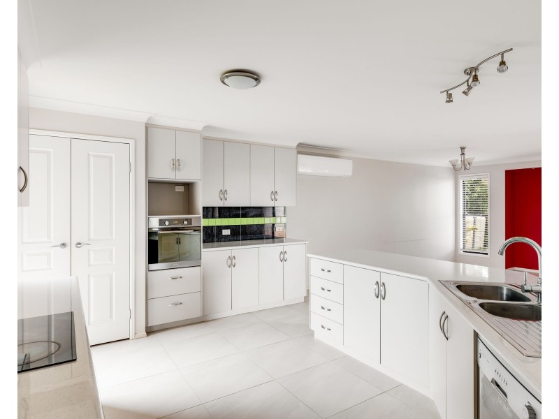 23 Pugh Street, Middle Ridge QLD 4350