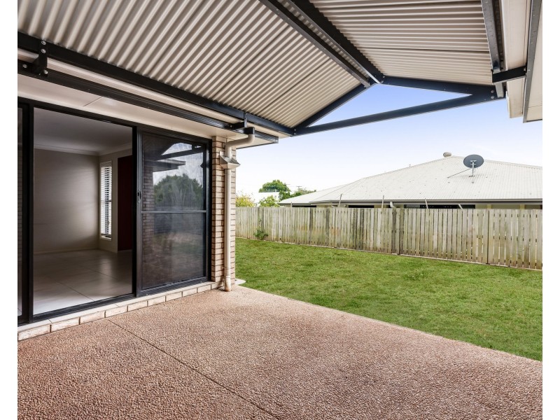 23 Pugh Street, Middle Ridge QLD 4350