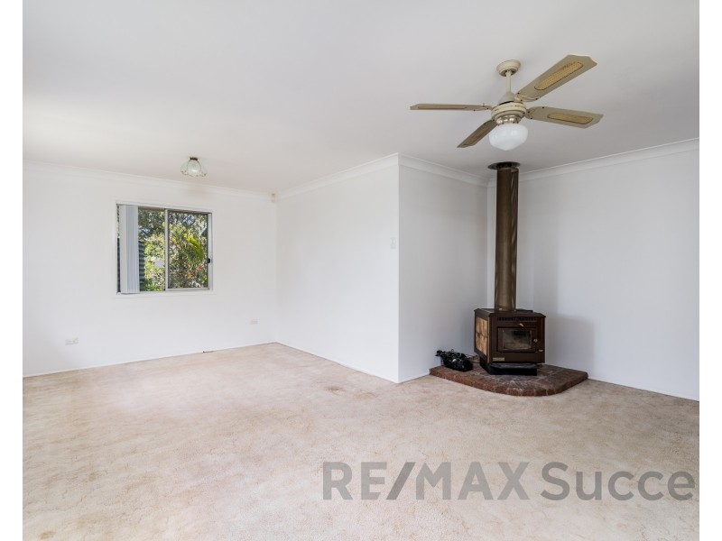 2 Risson Street, Wilsonton Heights QLD 4350