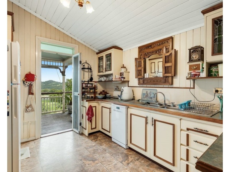 19 Euston Road, Glenvale QLD 4350