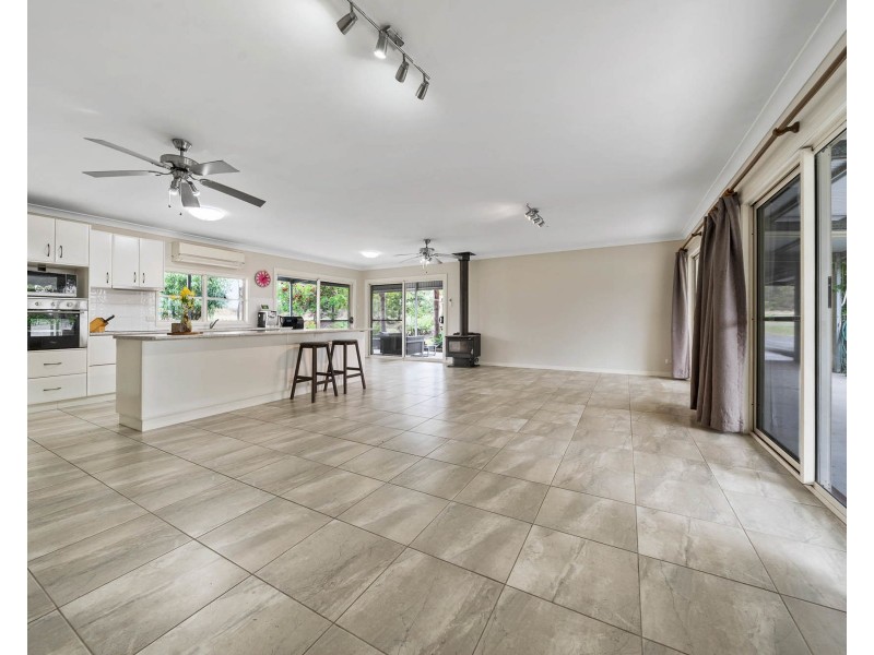263 Douglas Road, Goombungee QLD 4354