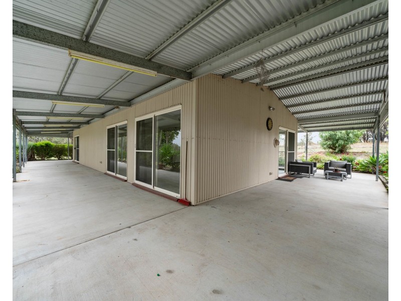 263 Douglas Road, Goombungee QLD 4354