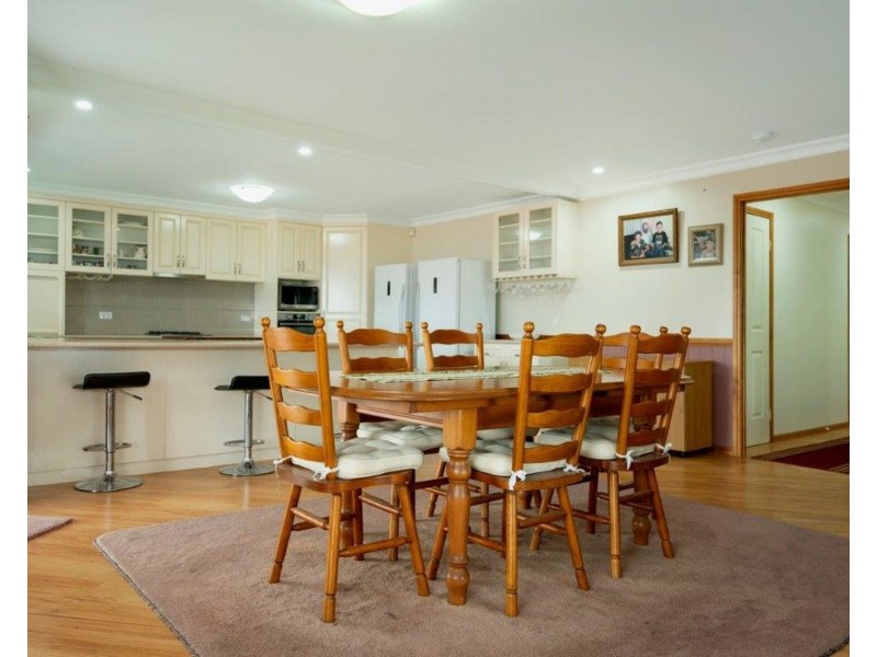 2 Samuel Court, Darling Heights QLD 4350