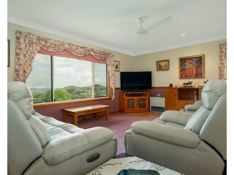 2 Samuel Court, Darling Heights QLD 4350