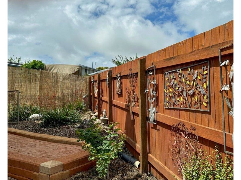 2 Samuel Court, Darling Heights QLD 4350
