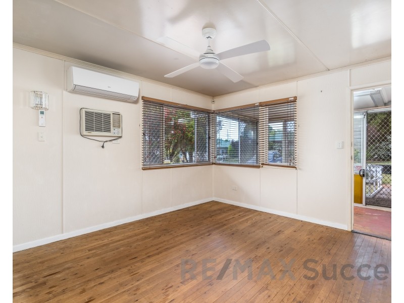 27 Dalgleish Street, South Toowoomba QLD 4350