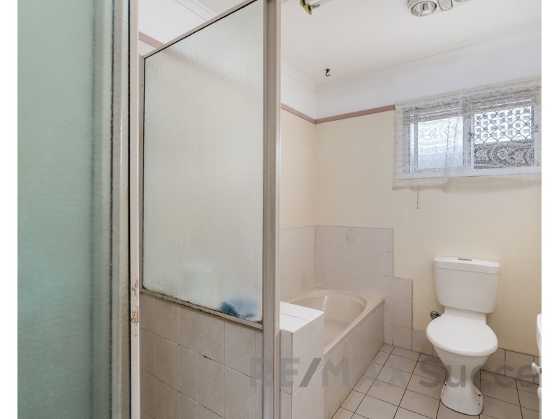 27 Dalgleish Street, South Toowoomba QLD 4350