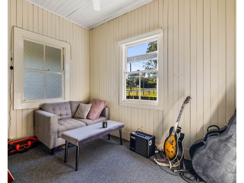 2 Glasgow Street, North Toowoomba QLD 4350