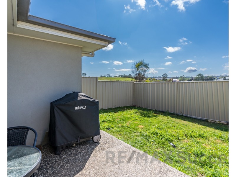 2/12 Glenwood Drive, Glenvale QLD 4350