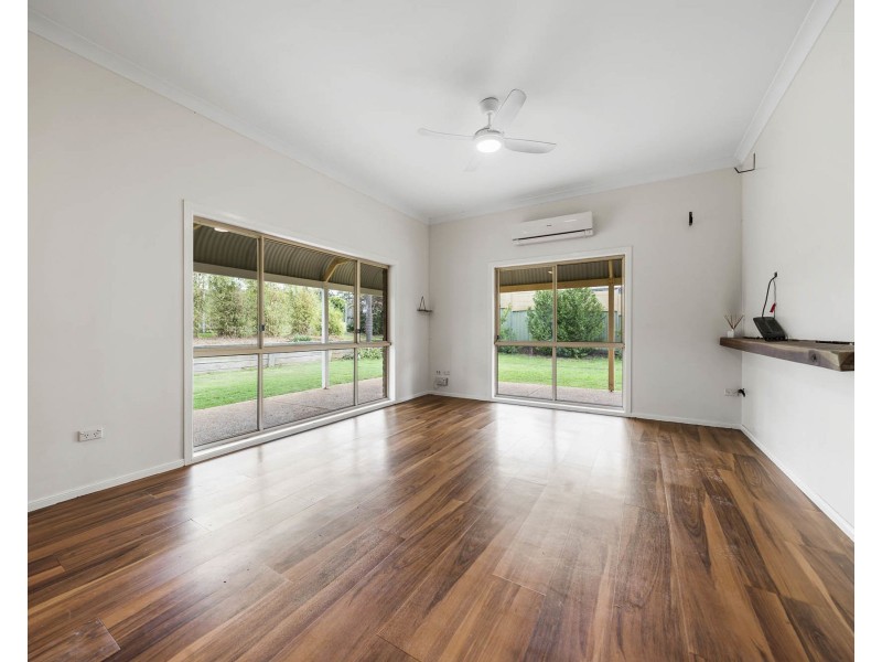 6 Odassa Street, Goombungee QLD 4354