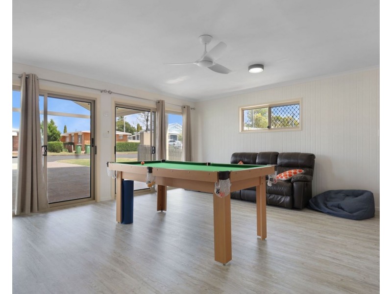 21 Matthews Street, Harristown QLD 4350