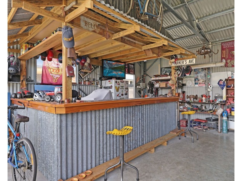 21 Matthews Street, Harristown QLD 4350