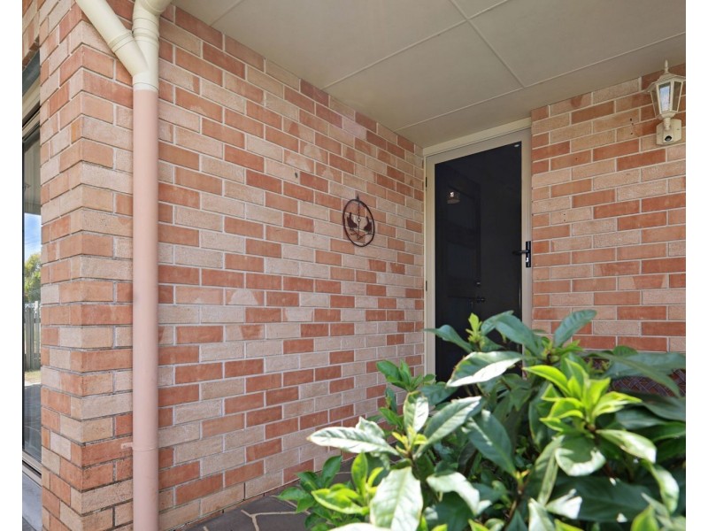 21 Matthews Street, Harristown QLD 4350